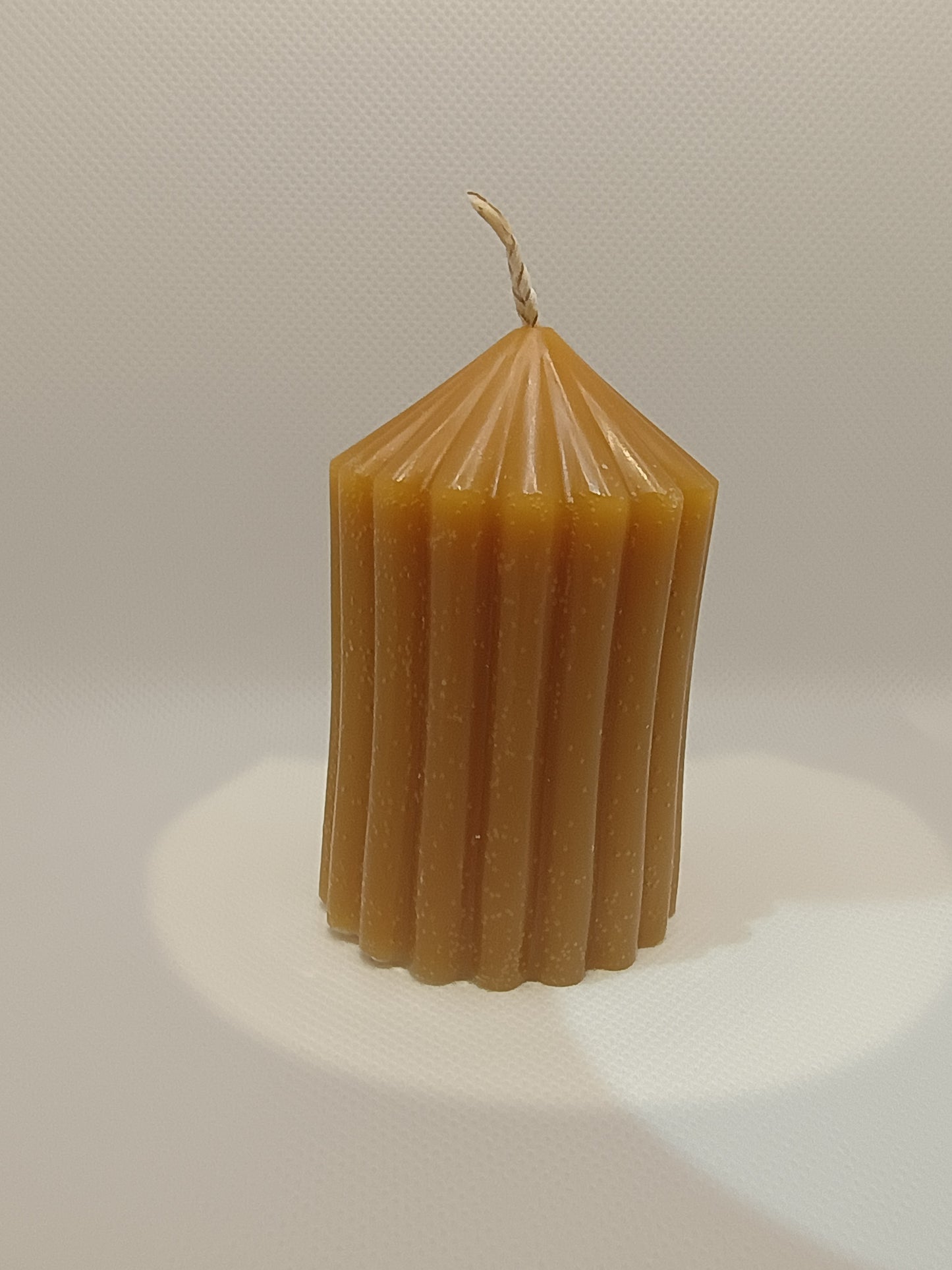 Pillar Ribbed short candle