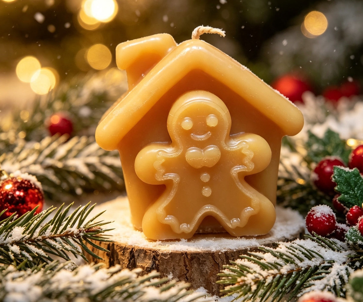 House with gingerbread man festive candle