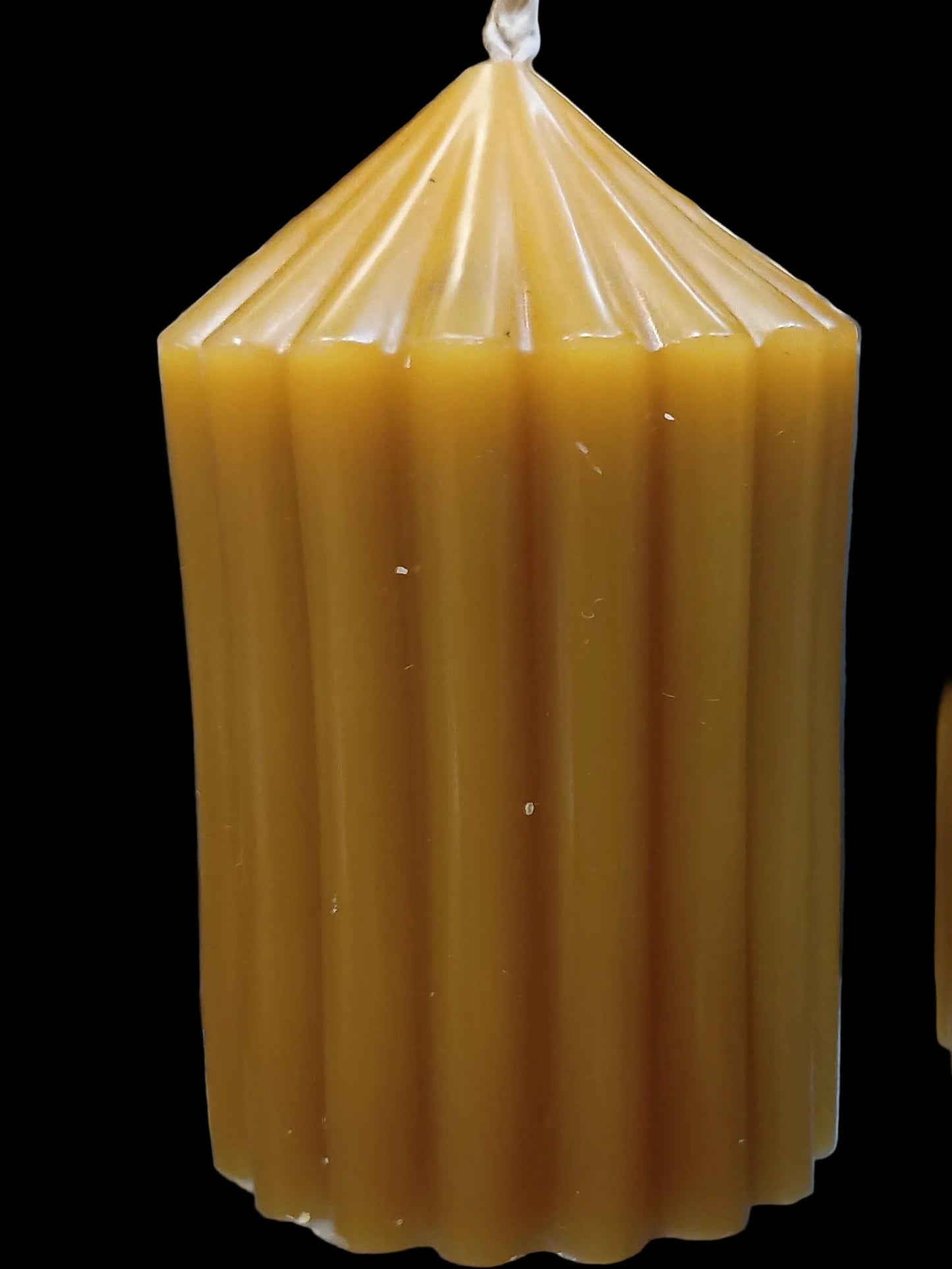 Pillar Ribbed short candle